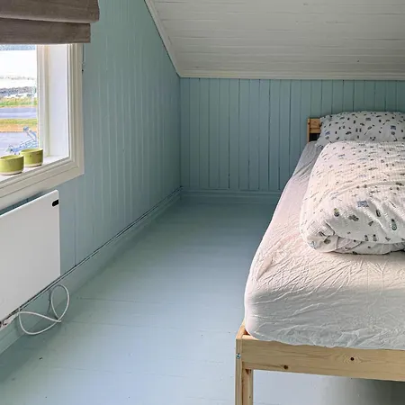 Holiday home Lovely In With Wifi